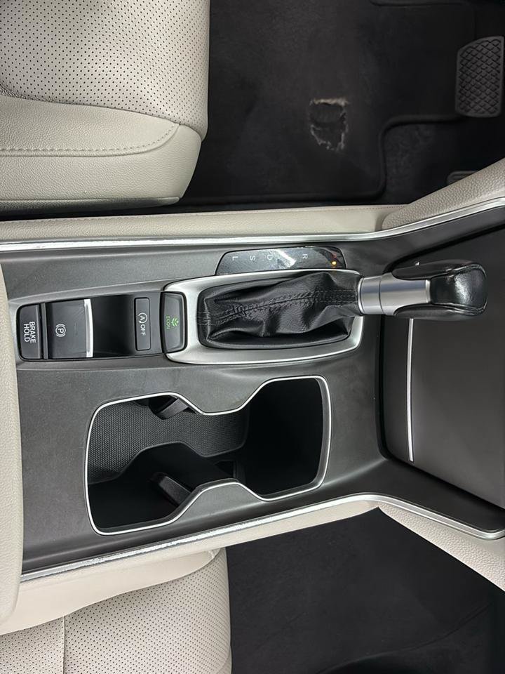Used 2021 Honda Accord EX-L image 19