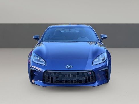 Used 2024 Toyota GR86 image 3