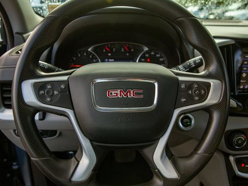Used 2024 GMC Terrain SLE AWD/4WD image 16