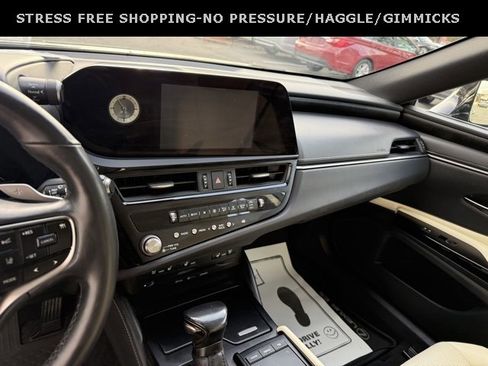 Used 2022 Lexus ES 350 w/ Premium Package image 21