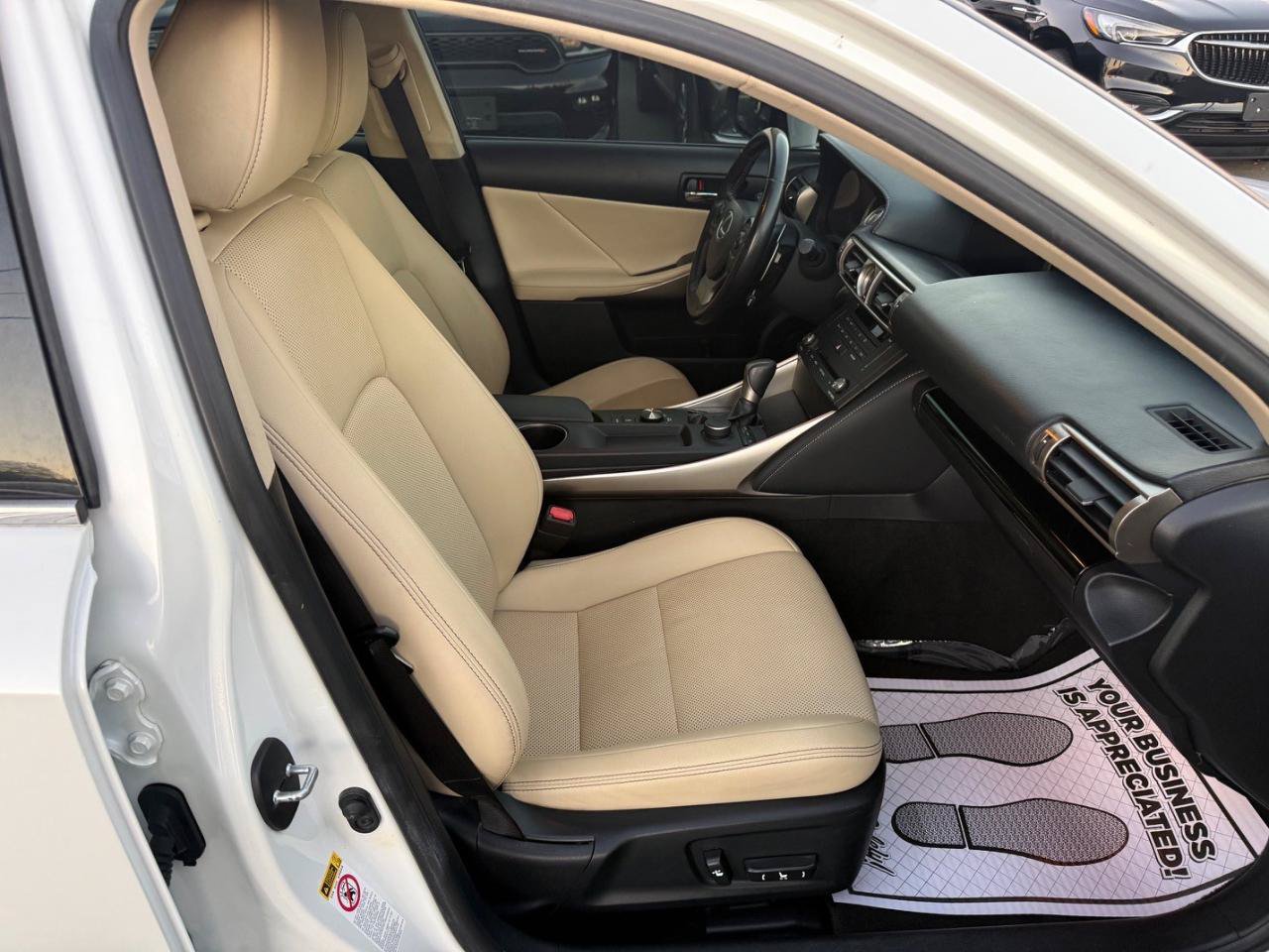 Used 2015 Lexus IS 250 RWD image 13