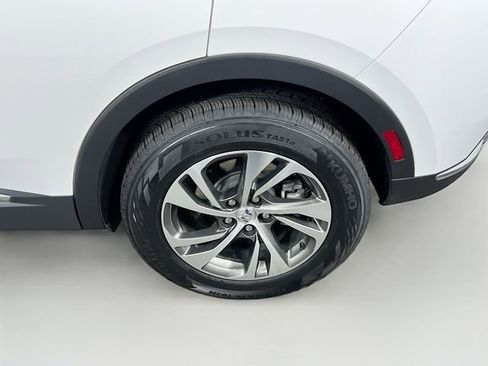 Used 2022 Buick Envision Essence w/ Technology Package I image 28