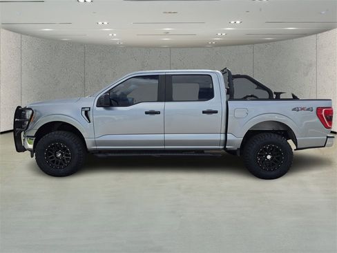 Used 2021 Ford F150 XLT image 6