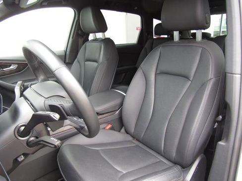 Used 2023 Audi Q7 2.0T Premium Plus w/ Premium Plus Package AWD/4WD image 10