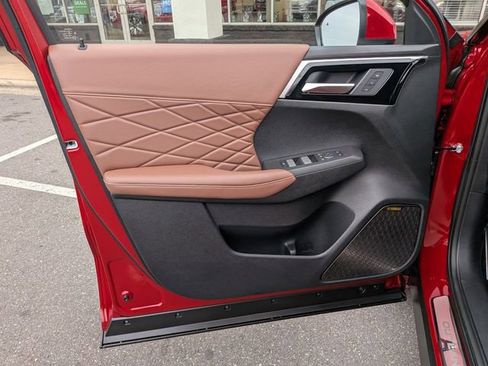 New 2026 Mitsubishi Outlander SEL image 11