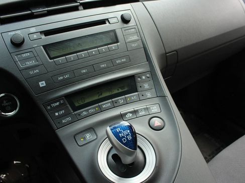 Used 2010 Toyota Prius Three FWD image 31