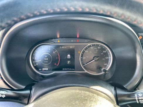 Used 2018 Nissan Kicks SR w/ Premium Package image 12