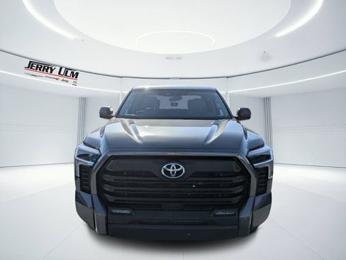 Used 2024 Toyota Tundra SR5 AWD/4WD image 8