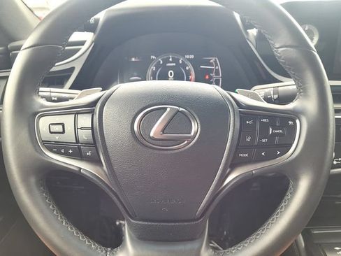 Used 2022 Lexus ES 250 w/ Accessory Package 2 AWD/4WD image 25