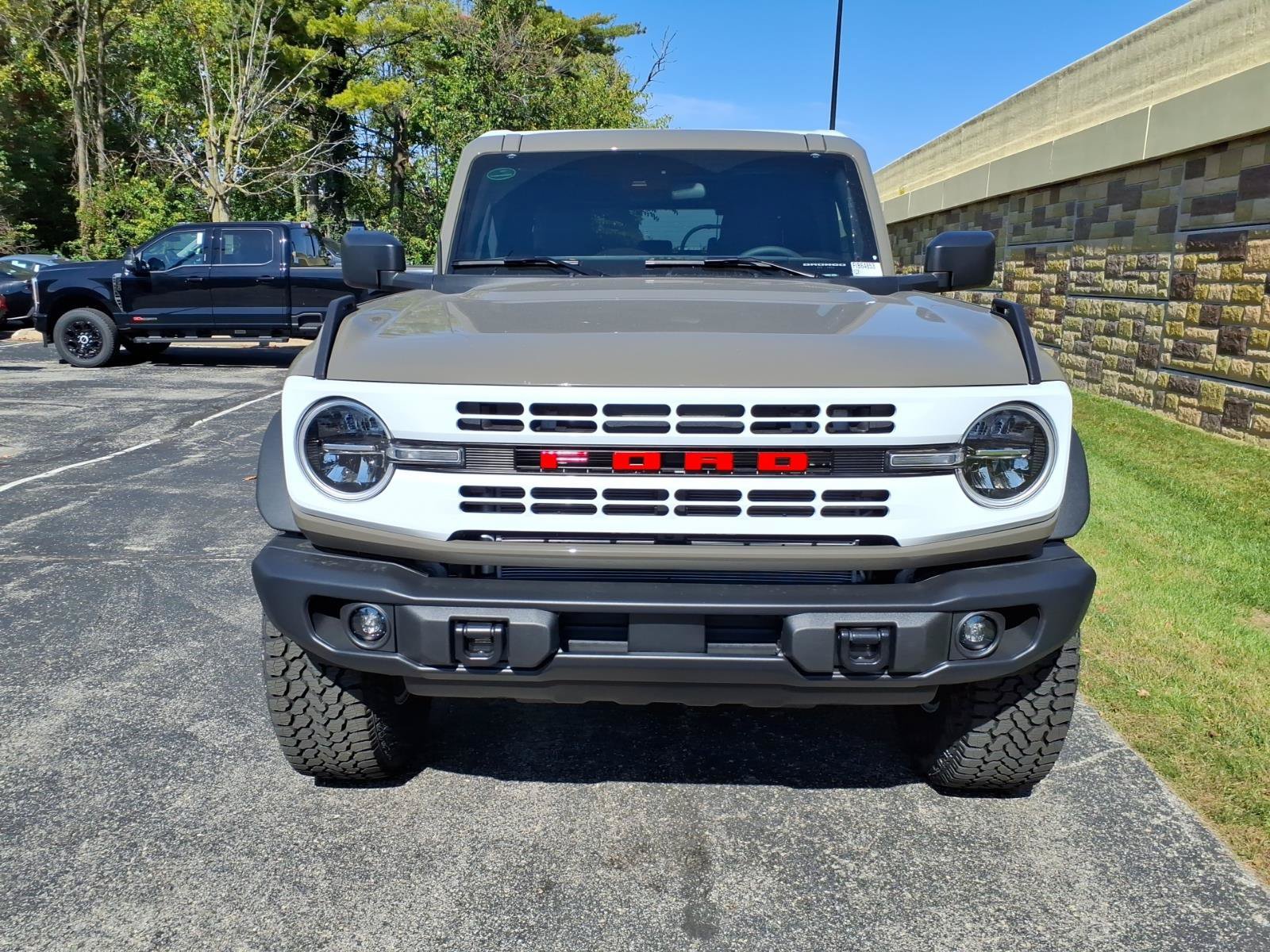 New 2026 Ford Bronco Heritage Edition AWD/4WD image 3