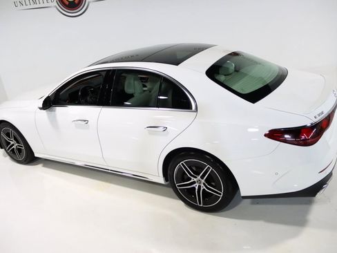 Used 2025 Mercedes-Benz E 350 4MATIC Sedan image 10