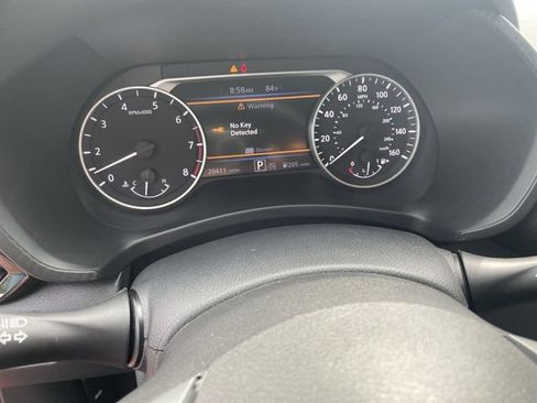 Used 2024 Nissan Sentra SV FWD image 15
