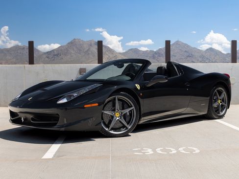 Used 2012 Ferrari 458 Spider RWD image 1
