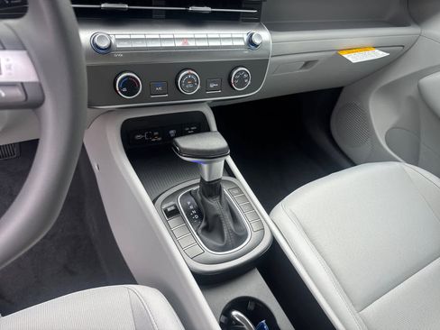 New 2026 Hyundai Kona SE image 16