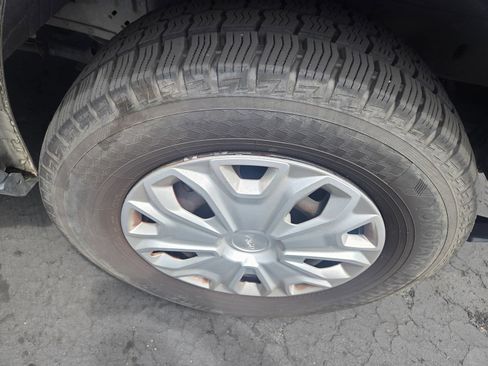 Certified 2019 Ford Transit 350 XLT RWD image 6