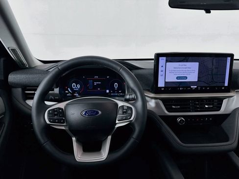 Used 2026 Ford Explorer Active RWD image 23