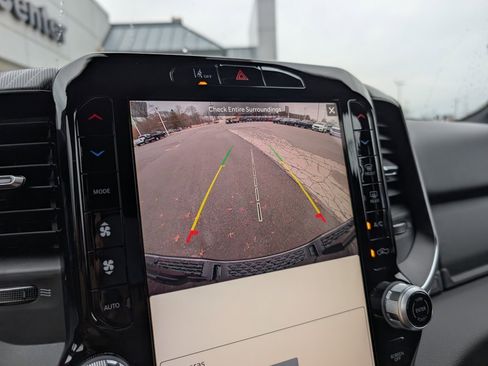 New 2026 RAM 1500 4x4 Crew Cab image 31