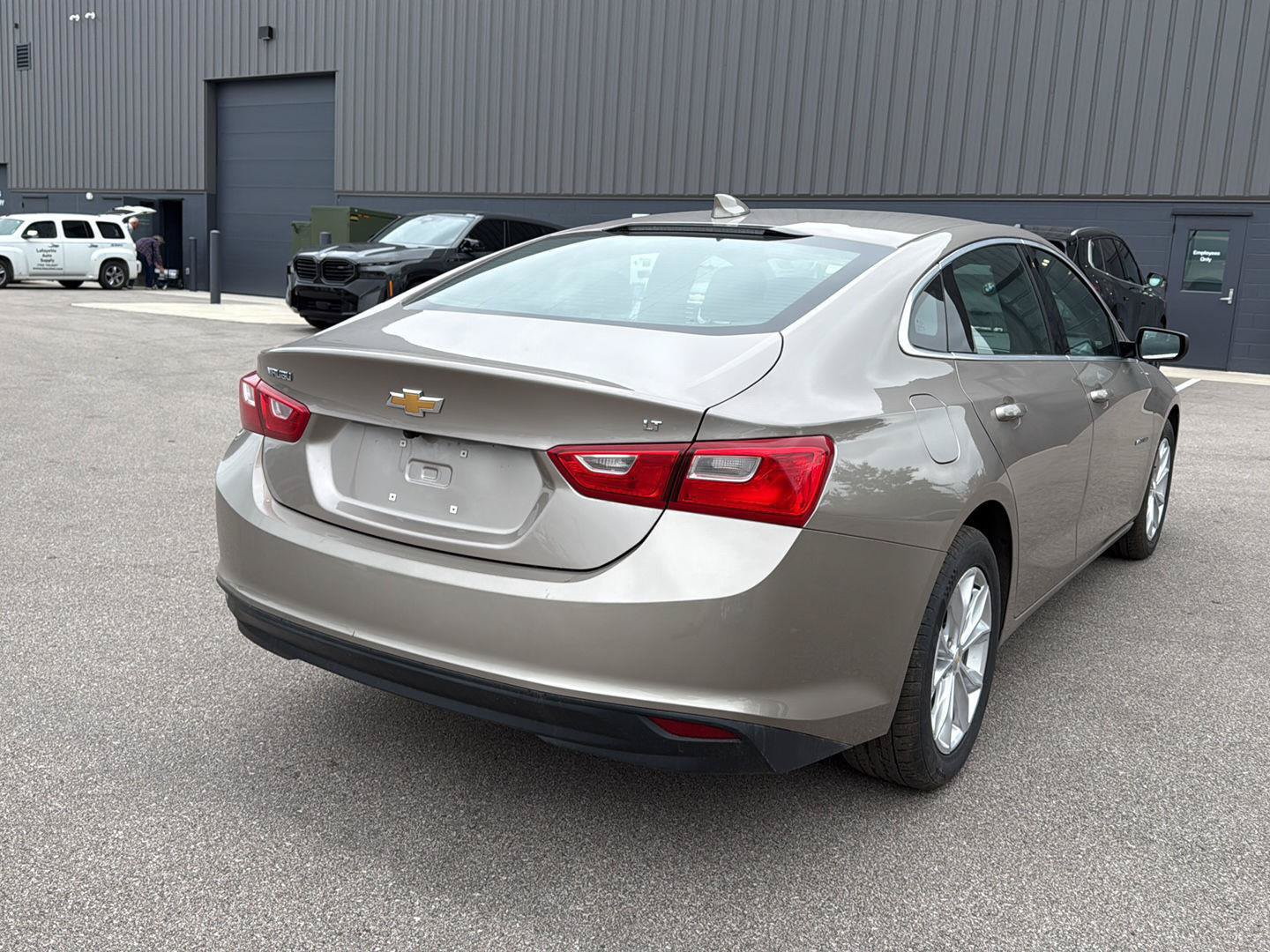Used 2023 Chevrolet Malibu LT FWD image 3