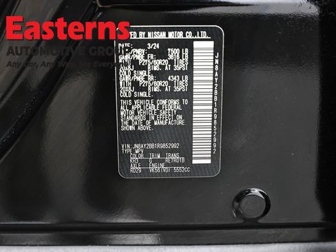 Used 2024 Nissan Armada SL w/ Captain's Chairs Package image 38