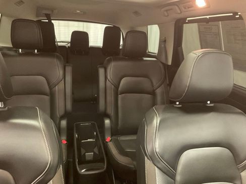 Used 2022 Nissan Pathfinder SL w/ SL Premium Package image 29