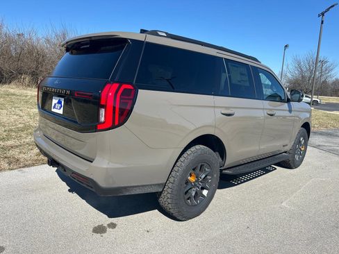 New 2026 Ford Expedition Tremor image 14