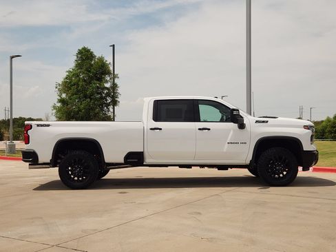 New 2026 Chevrolet Silverado 3500 LTZ w/ Trail Boss Package AWD/4WD image 7