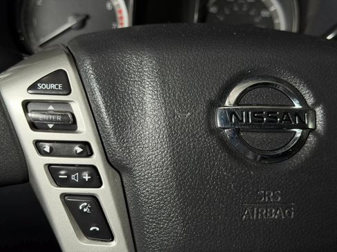 Used 2018 Nissan Titan S AWD/4WD image 27