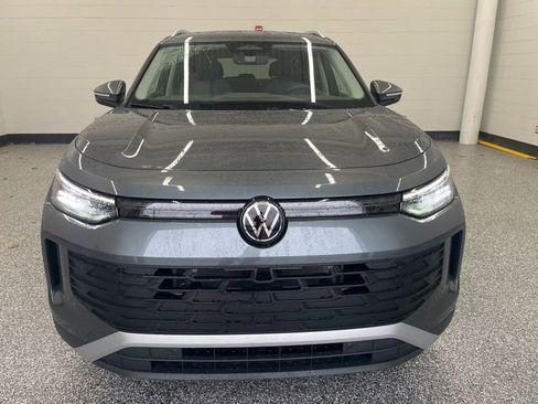 New 2026 Volkswagen Tiguan SE AWD/4WD image 8