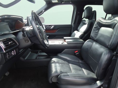 Used 2023 Lincoln Navigator Reserve AWD/4WD image 29