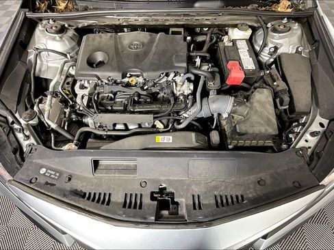 Used 2022 Toyota Camry SE image 13