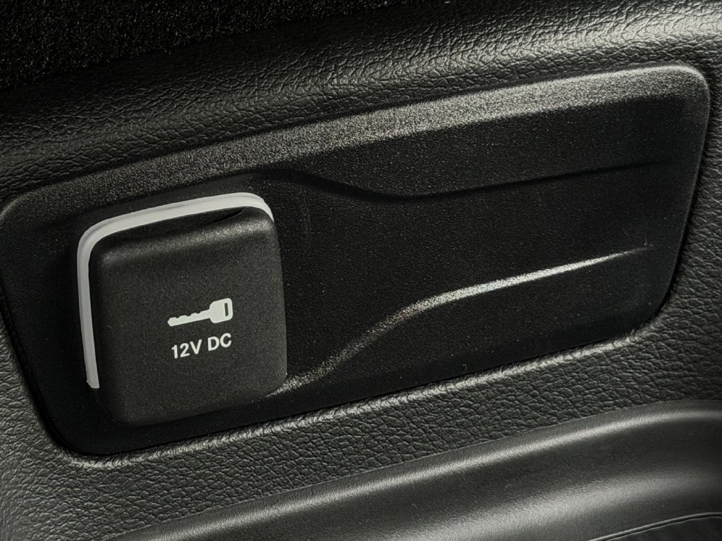 New 2027 Chrysler Pacifica Select AWD/4WD image 16