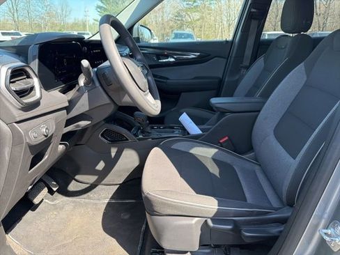 Certified 2025 Chevrolet TrailBlazer LT AWD/4WD image 15