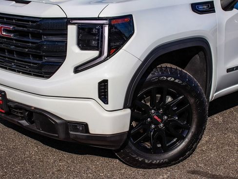Used 2024 GMC Sierra 1500 Elevation image 42