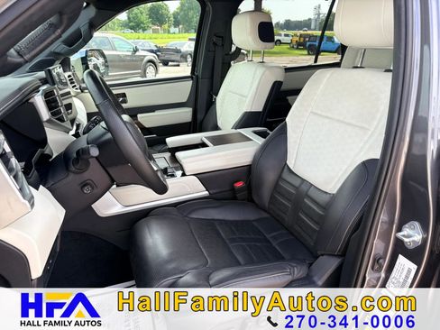 Used 2024 Toyota Sequoia Capstone AWD/4WD image 9