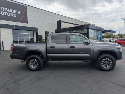 Used 2023 Toyota Tacoma TRD Off-Road w/ Technology Package image 2