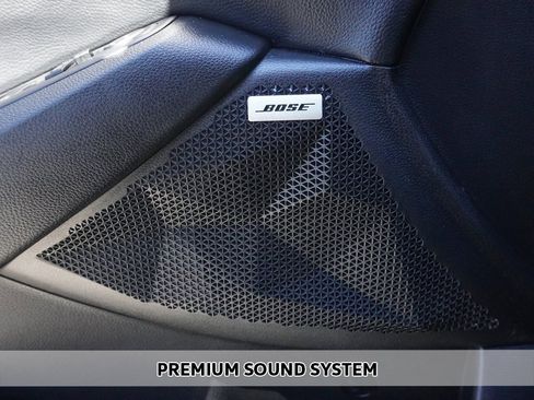 Used 2022 Kia Seltos SX w/ Sunroof Package image 4