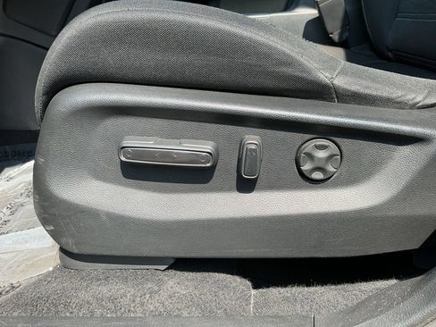Used 2017 Honda CR-V EX image 15