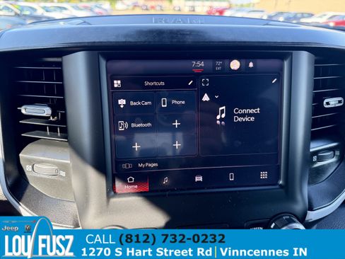 Used 2022 RAM 1500 Big Horn AWD/4WD image 14