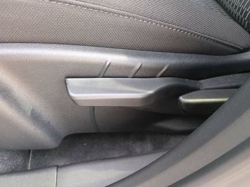 Used 2026 Chevrolet Equinox LT FWD image 22