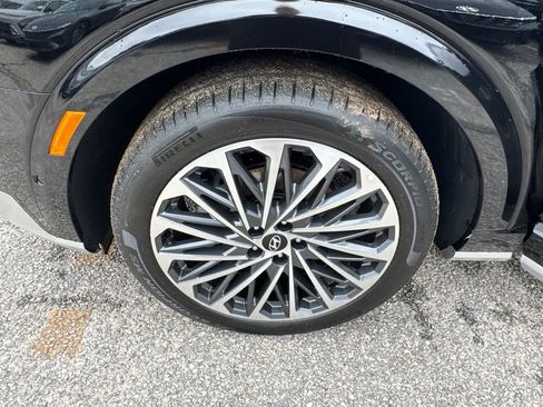 New 2026 Hyundai Palisade Calligraphy FWD image 25
