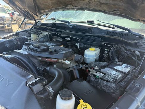 Used 2014 RAM 2500 SLT AWD/4WD image 38