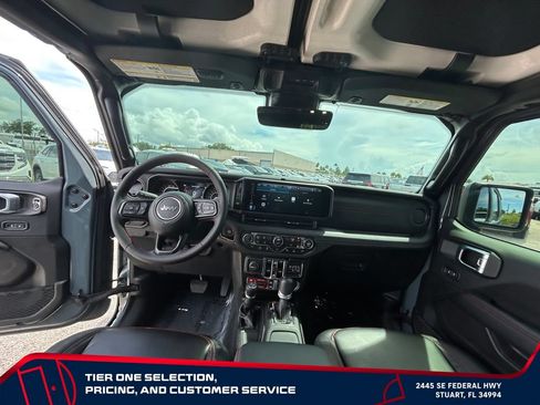 Used 2024 Jeep Wrangler Unlimited Rubicon AWD/4WD image 27
