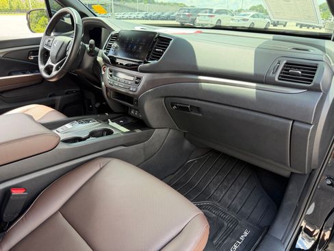 Certified 2025 Honda Ridgeline RTL image 27