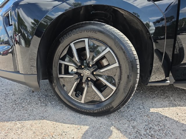 Used 2026 Toyota bZ FWD image 30