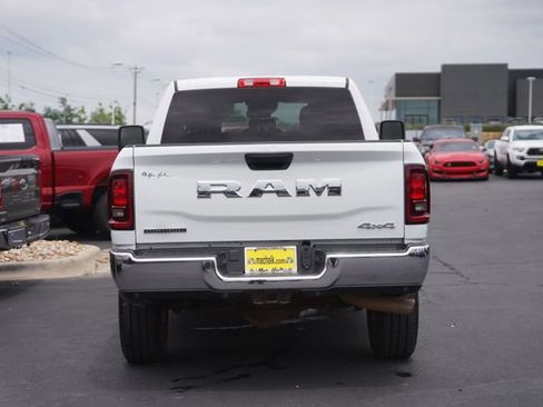 Used 2025 RAM 2500 Big Horn AWD/4WD image 7