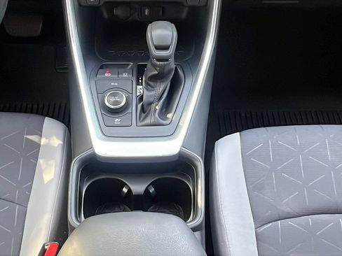 Used 2020 Toyota RAV4 XLE w/ Convenience Package AWD/4WD image 16