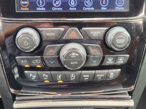 Used 2019 Jeep Grand Cherokee High Altitude RWD image 16