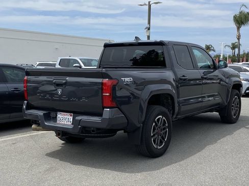 Used 2024 Toyota Tacoma TRD Sport image 4