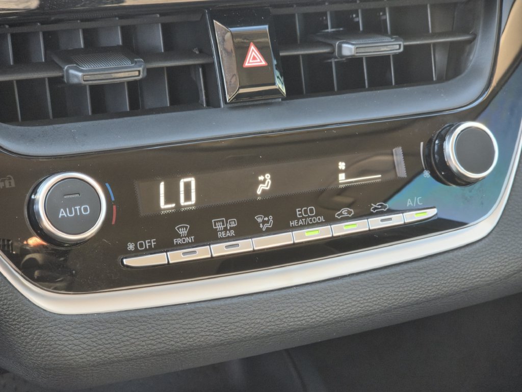 Used 2026 Toyota Corolla LE FWD image 21