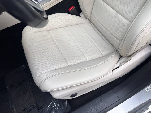 Used 2021 Mercedes-Benz GLE 450 4MATIC image 28